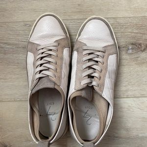 27 Edit shoes